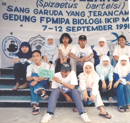 Panitia Pameran Elang Jawa HMJ Universitas Negeri Malang...Thn 1998